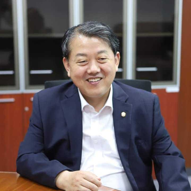 캐나다 특사단장인 김병주 더불어민주당 의원. 사진=김병주 페이스북