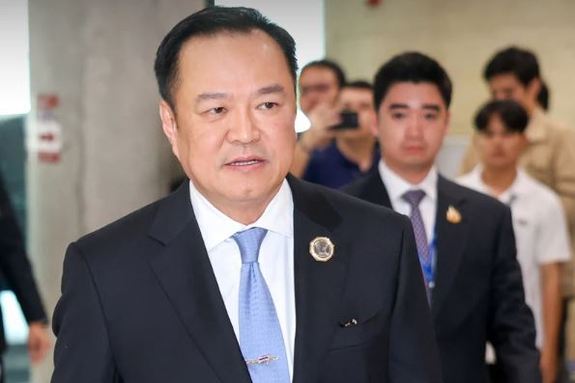 [핫이슈] 제1당 손잡은 아누틴 태국 새 총리, 4개월 후 총선 약속 과연?