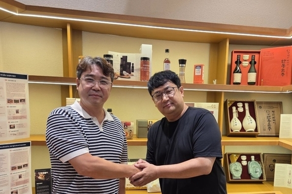 김준영 중소기업청년융합회 이사장, 한-베 경제협력 MOU 체결