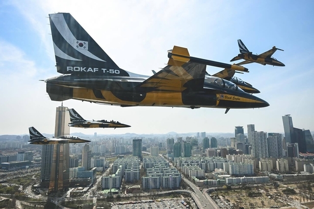 “태국에 판 T-50이 민간인 살해” 재한 캄보디아인들 규탄 시위