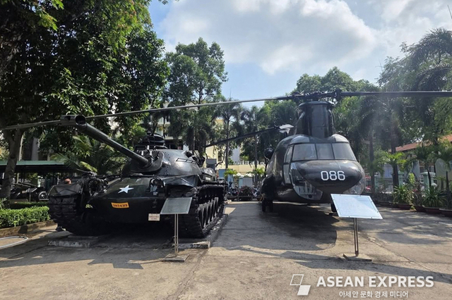 [호치민투어4] 전쟁박물관 마당의 ‘헬리콥터’와 불편한 진실
