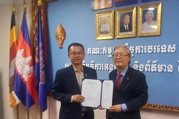 소쿤 상원의원 “한국 현충원 벤치마킹, 10만 평 ‘캄보디아 현충원’ 설립”