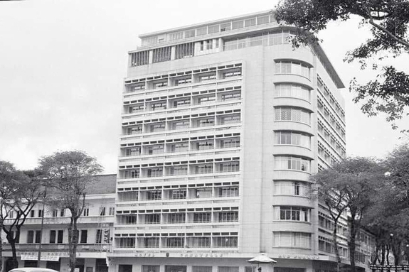 [배양수의 Xin chào20] 이름이 바뀌어도 남는 것-카라벨 호텔의 추억